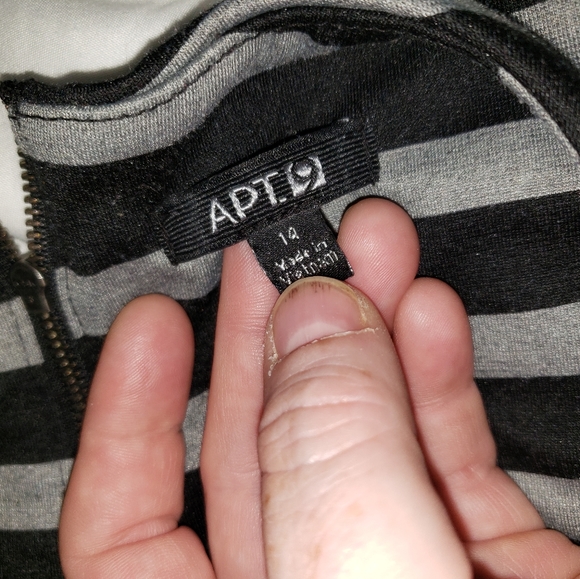 Apt 9 size girls14 Black and gray striped Dress - Picture 5 of 8